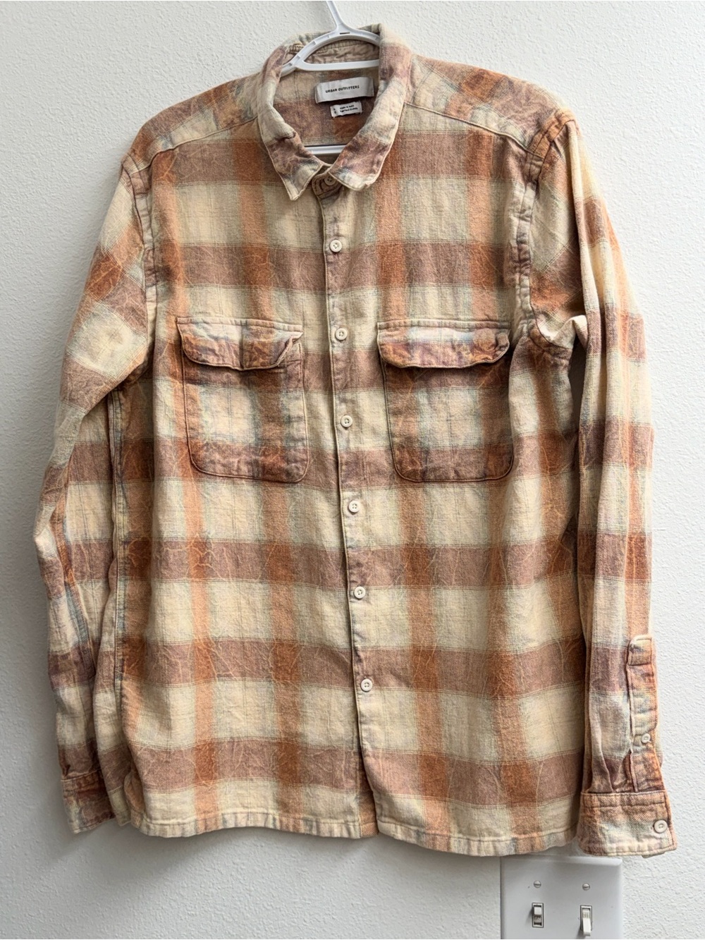 Urban Outiftters Men’s Light Brown Plaid Flannel button down Shirt - size large
